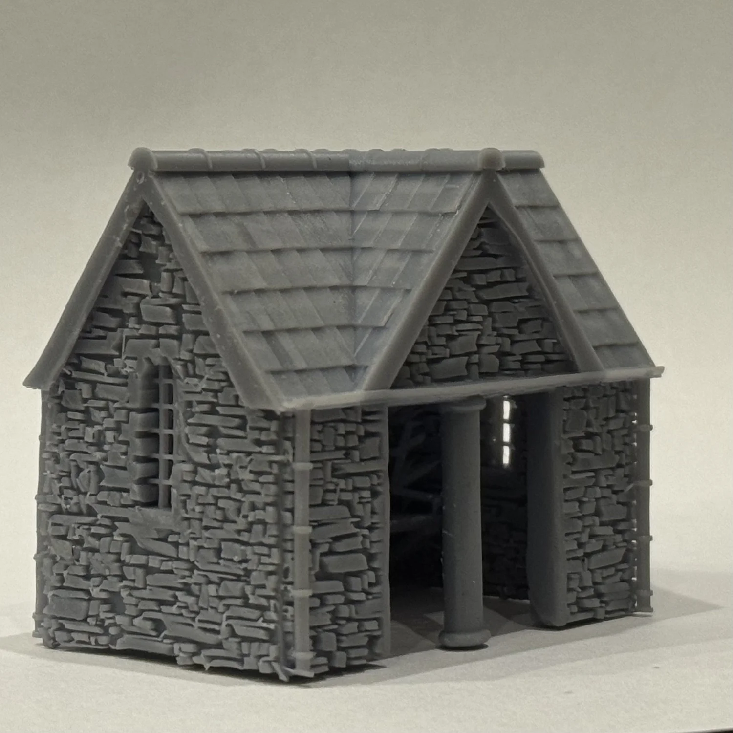 Dressed-stone model railway bus shelter