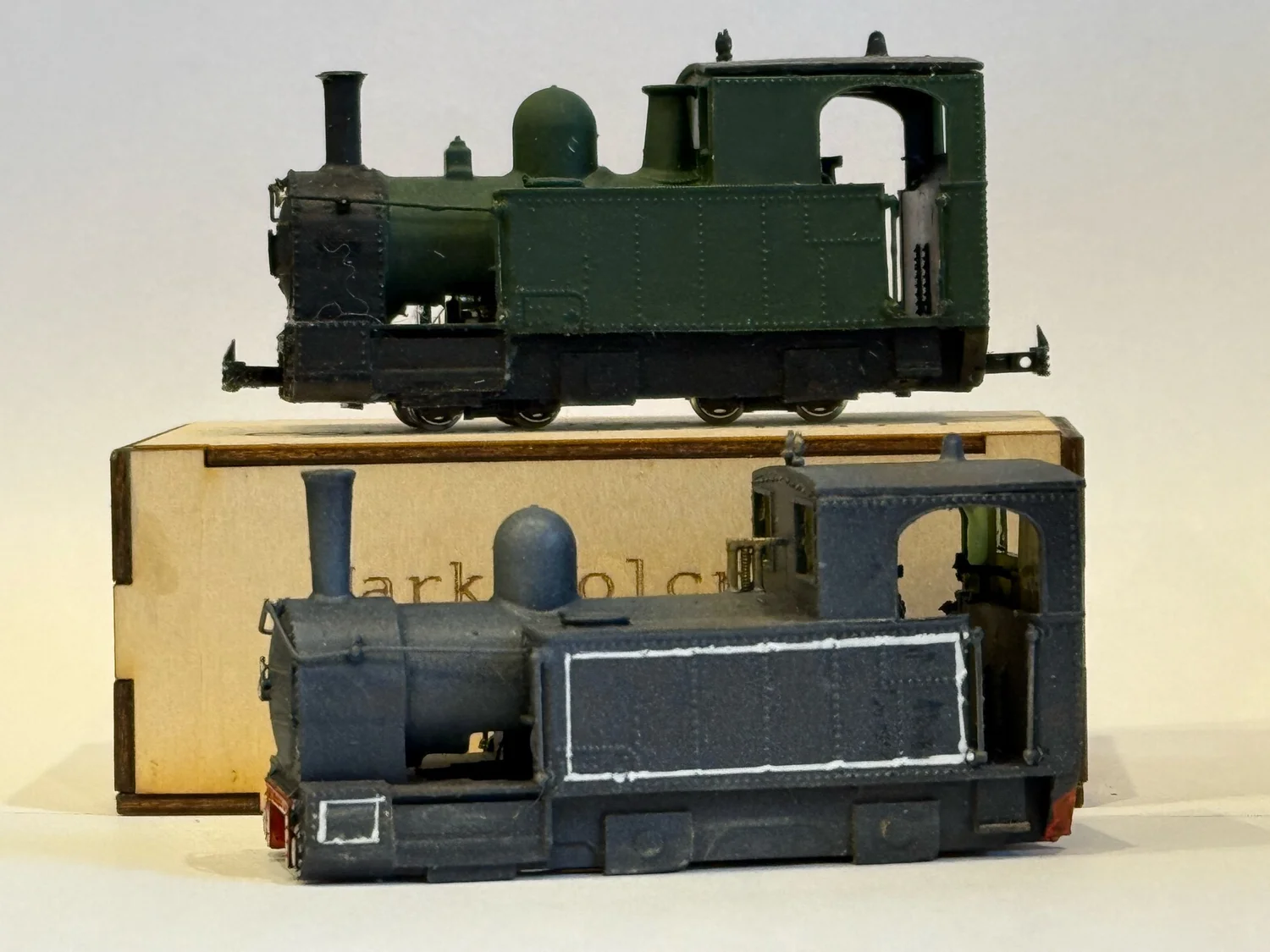 OO9 narrow-gauge locomotive model