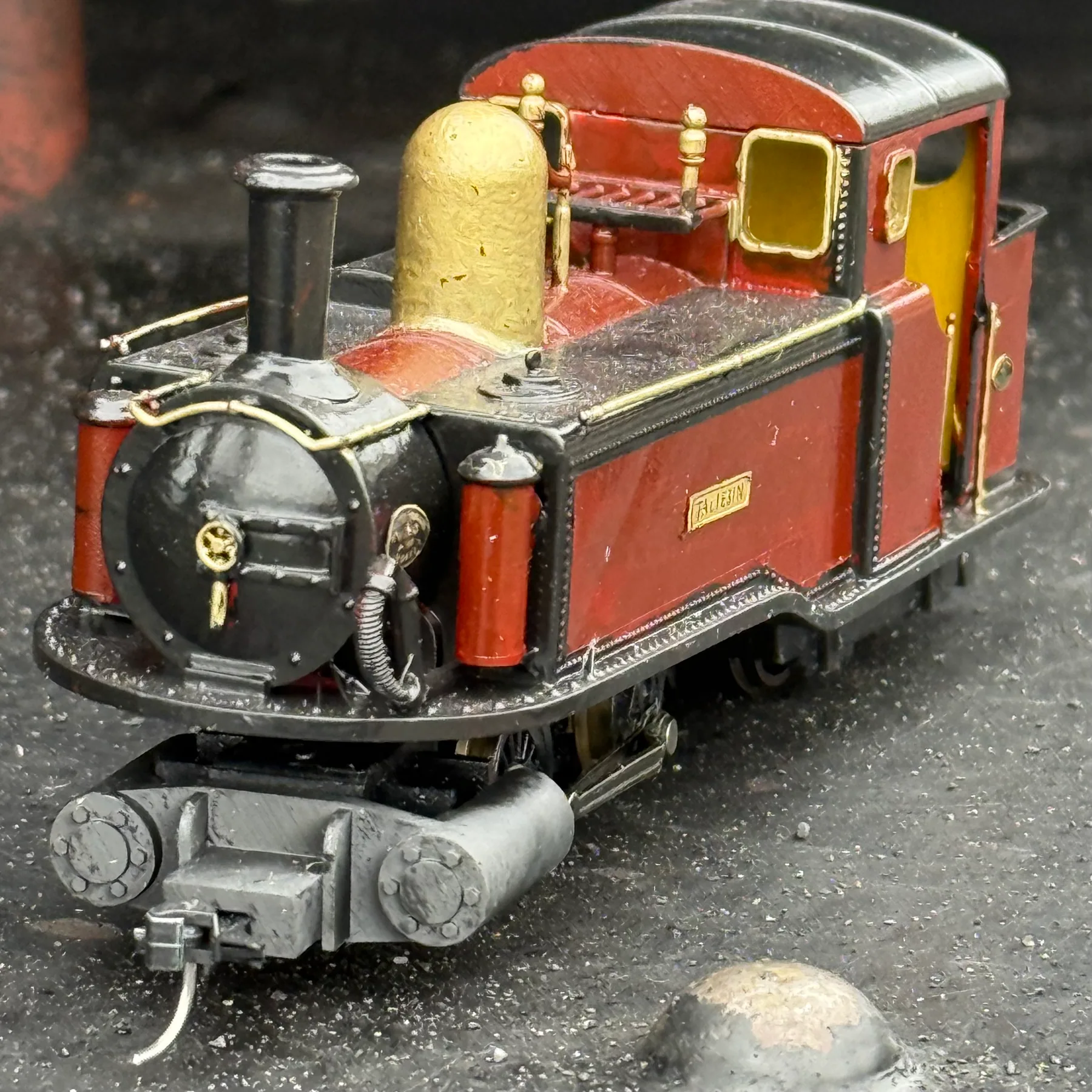 Weathered red and cream model of the Taliesin Single Fairlie locomotive